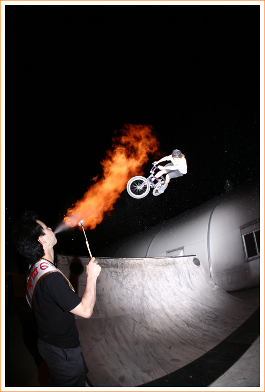 bmxfire01.jpg